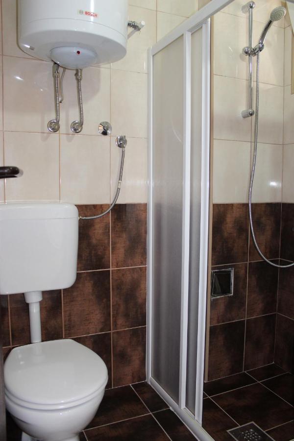 Apartmani Franovic ติวัต ภายนอก รูปภาพ