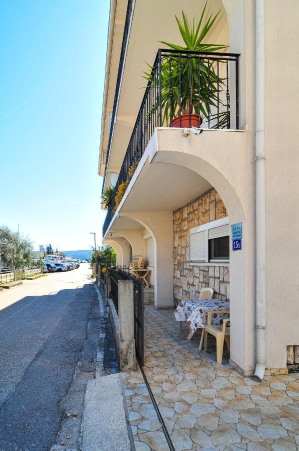 Apartmani Franovic ติวัต ภายนอก รูปภาพ